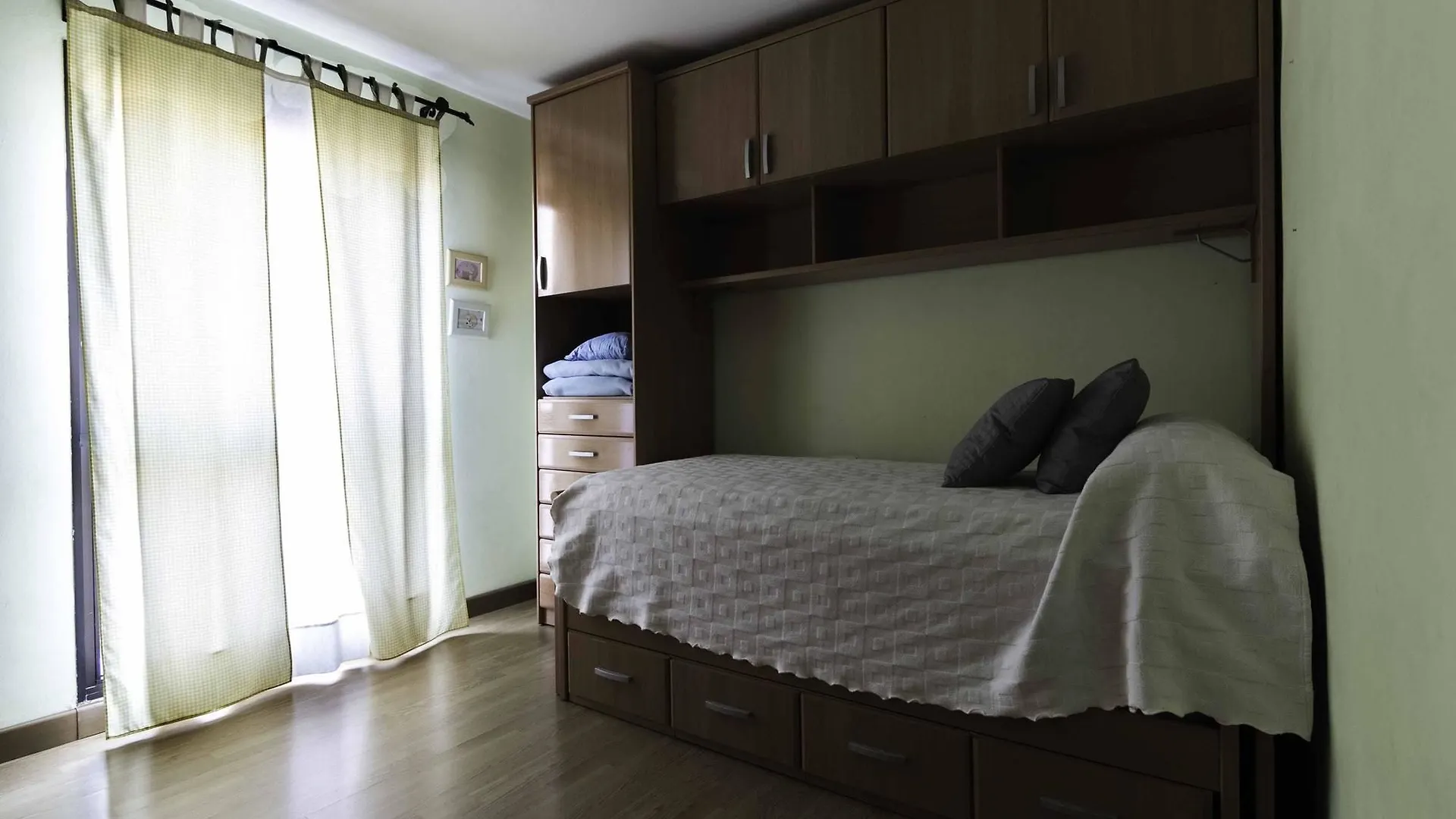 Apartment With 2 Bedrooms In Icod De Los Vinos, With Wonderful Sea Vie 0*,  Spain