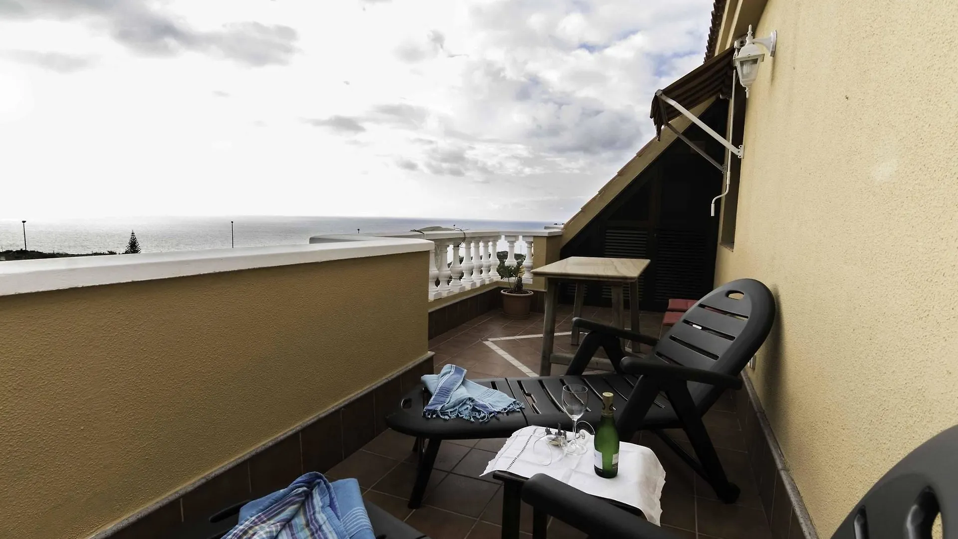 Apartment With 2 Bedrooms In Icod De Los Vinos, With Wonderful Sea Vie
